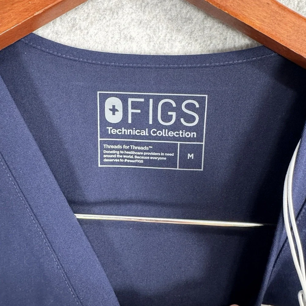 FIGS Casma Three-Pocket Scrub Top Women's M Navy Blue Stretch Medical NWT